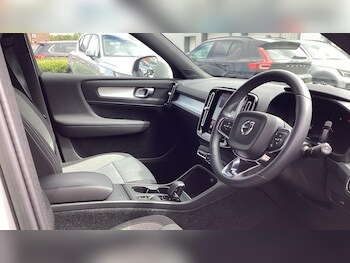 Used Volvo XC40 2023 for sale - 78388007: Photo