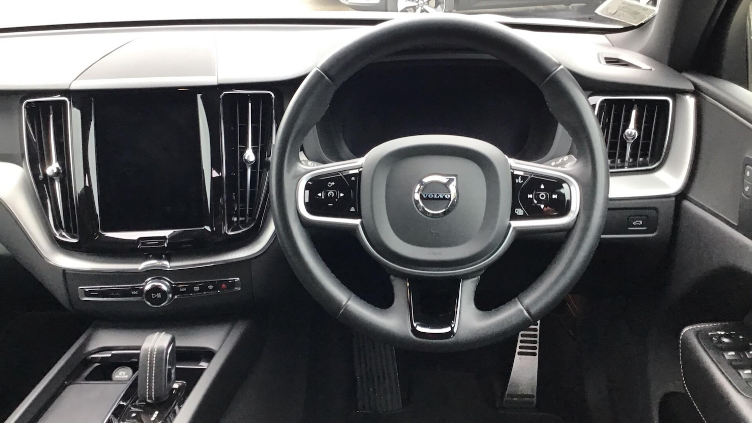 Used Volvo XC60 2022 for sale - 76440295: Photo 10