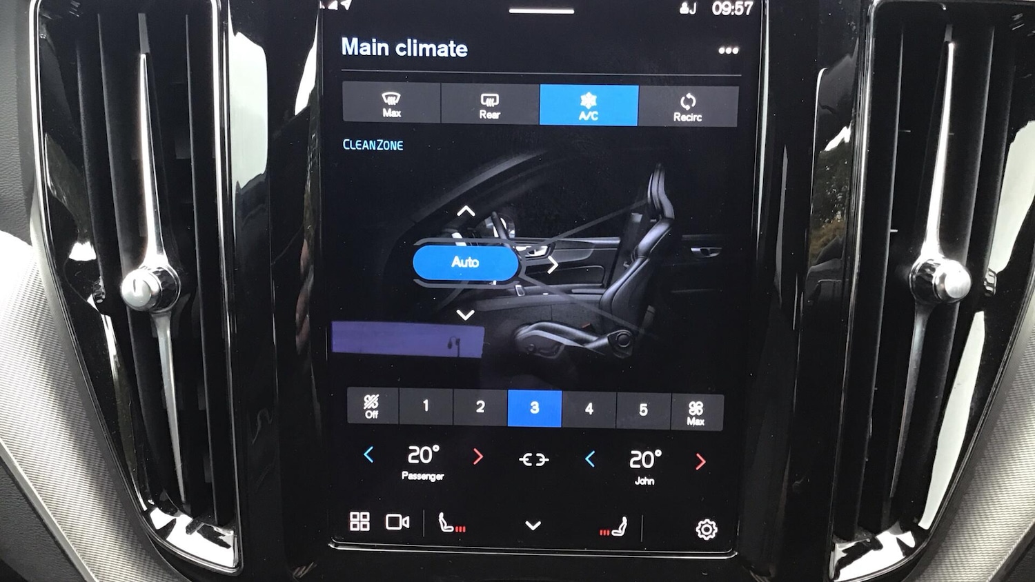 Used Volvo XC60 2022 for sale - 76440295: Photo 22