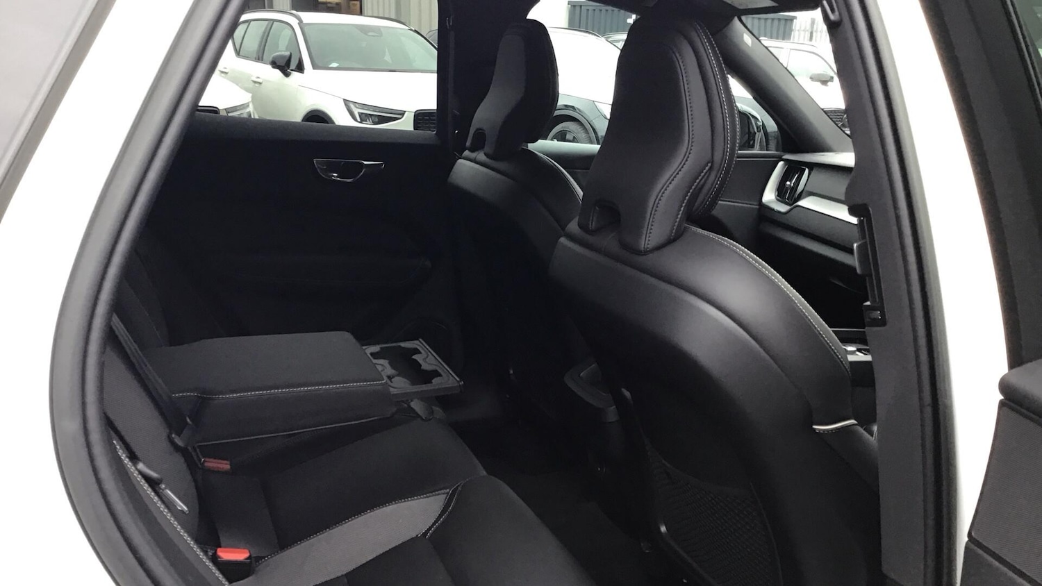 Used Volvo XC60 2022 for sale - 76440295: Photo 6