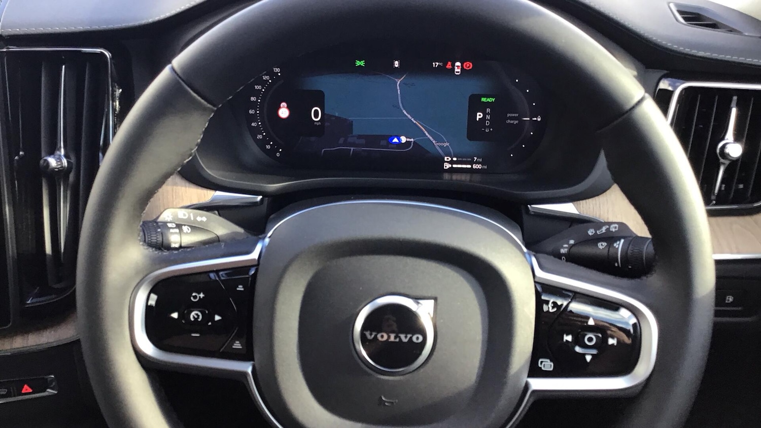Used Volvo XC60 2025 for sale - 77330698: Photo 28