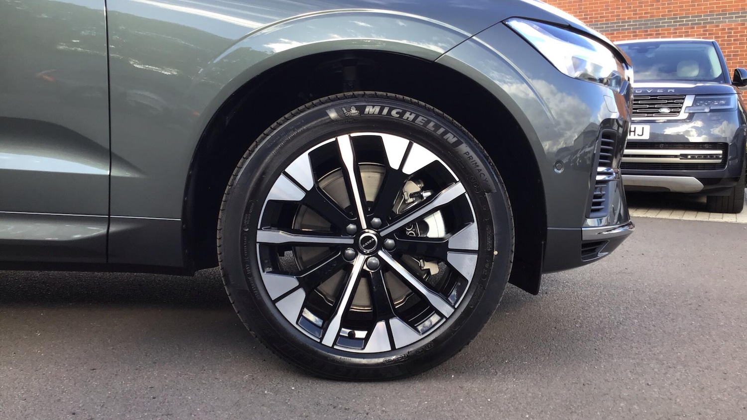 Used Volvo XC60 2025 for sale - 77330698: Photo 9