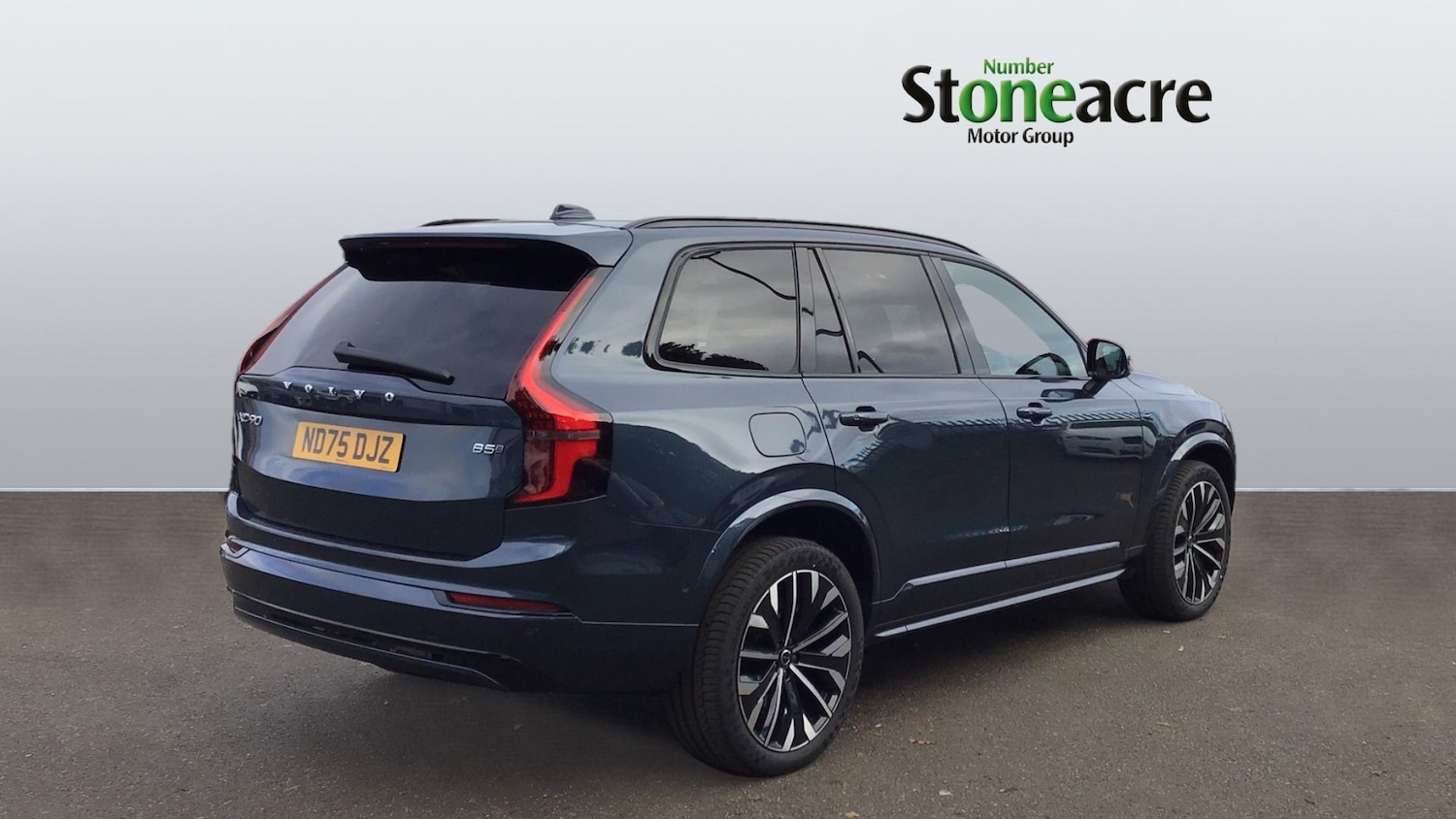 Used Volvo XC90 2025 for sale - 76485403: Photo 2