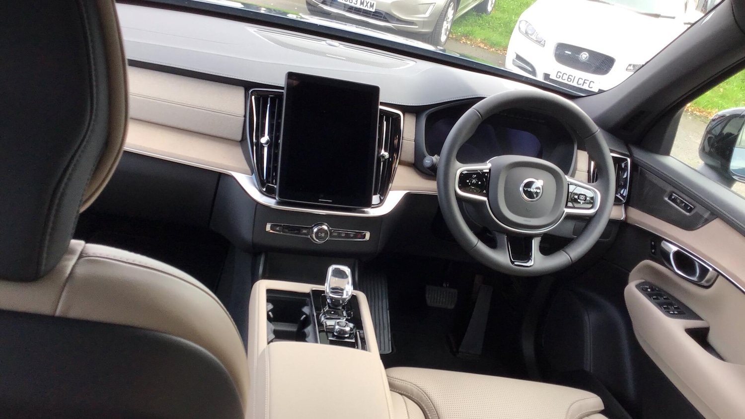 Used Volvo XC90 2025 for sale - 76485403: Photo 5