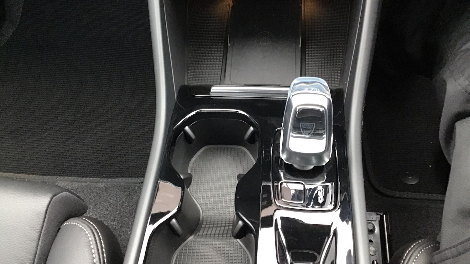 Used Volvo XC40 2024 for sale - 76645965: Photo 16