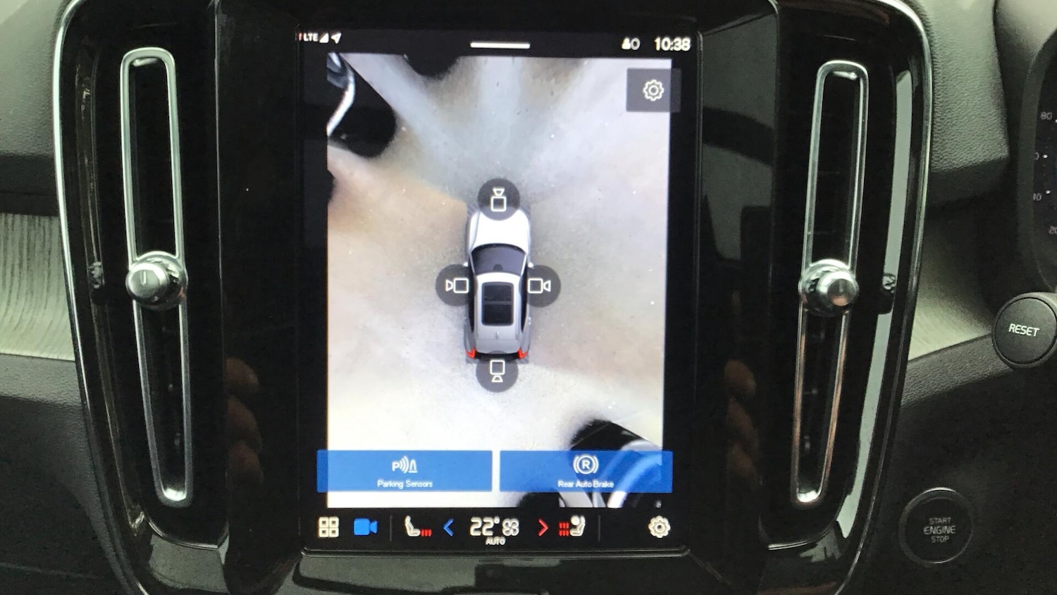 Used Volvo XC40 2024 for sale - 76645965: Photo 21