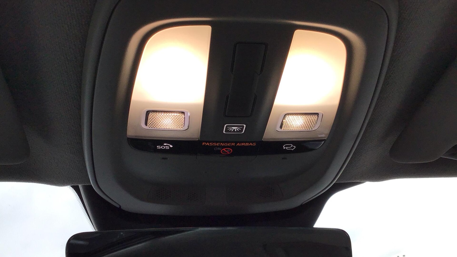 Used Volvo XC40 2024 for sale - 76645965: Photo 24