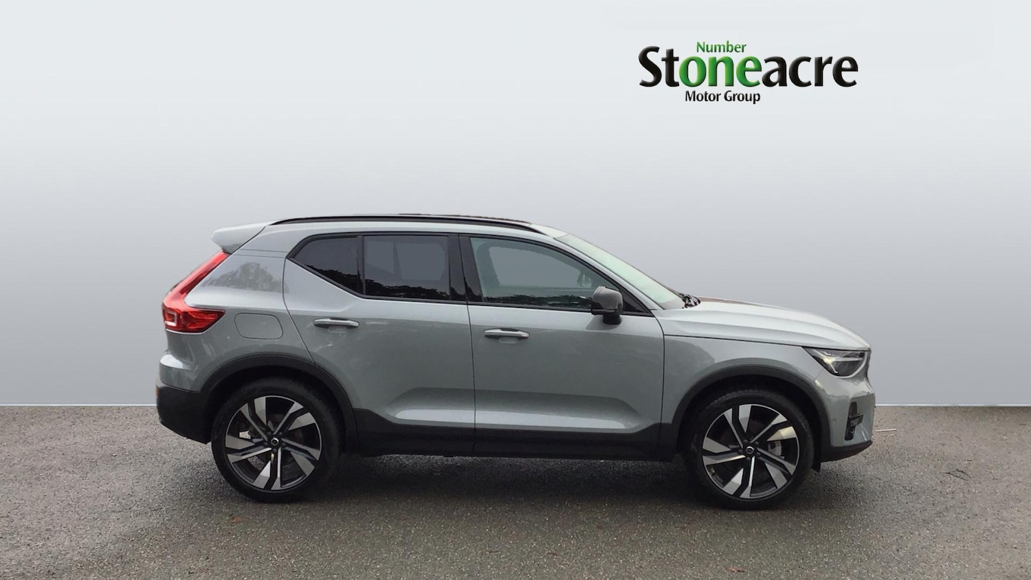 Used Volvo XC40 2024 for sale - 76645965: Photo 3