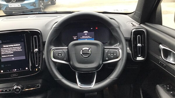 Used Volvo XC40 2025 for sale - 76284295: Photo 10