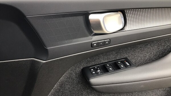 Used Volvo XC40 2025 for sale - 76284295: Photo 35