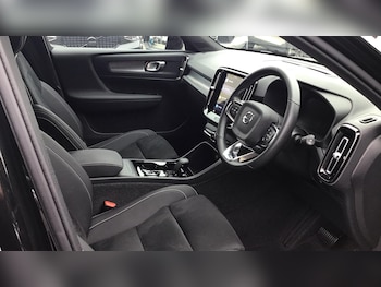 Used Volvo XC40 2025 for sale - 76284295: Photo