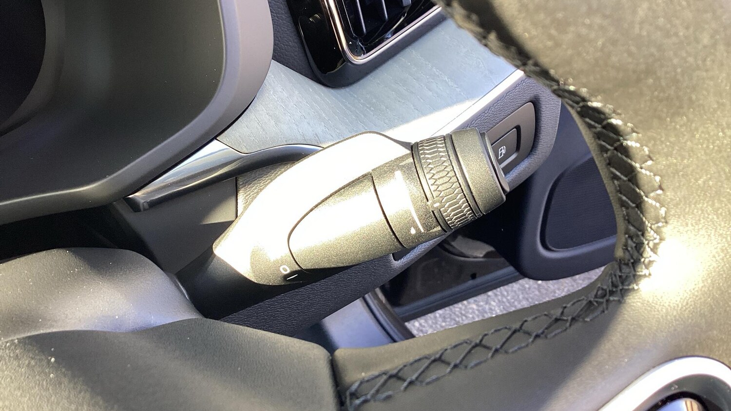 Used Volvo XC60 2025 for sale - 77119882: Photo 25