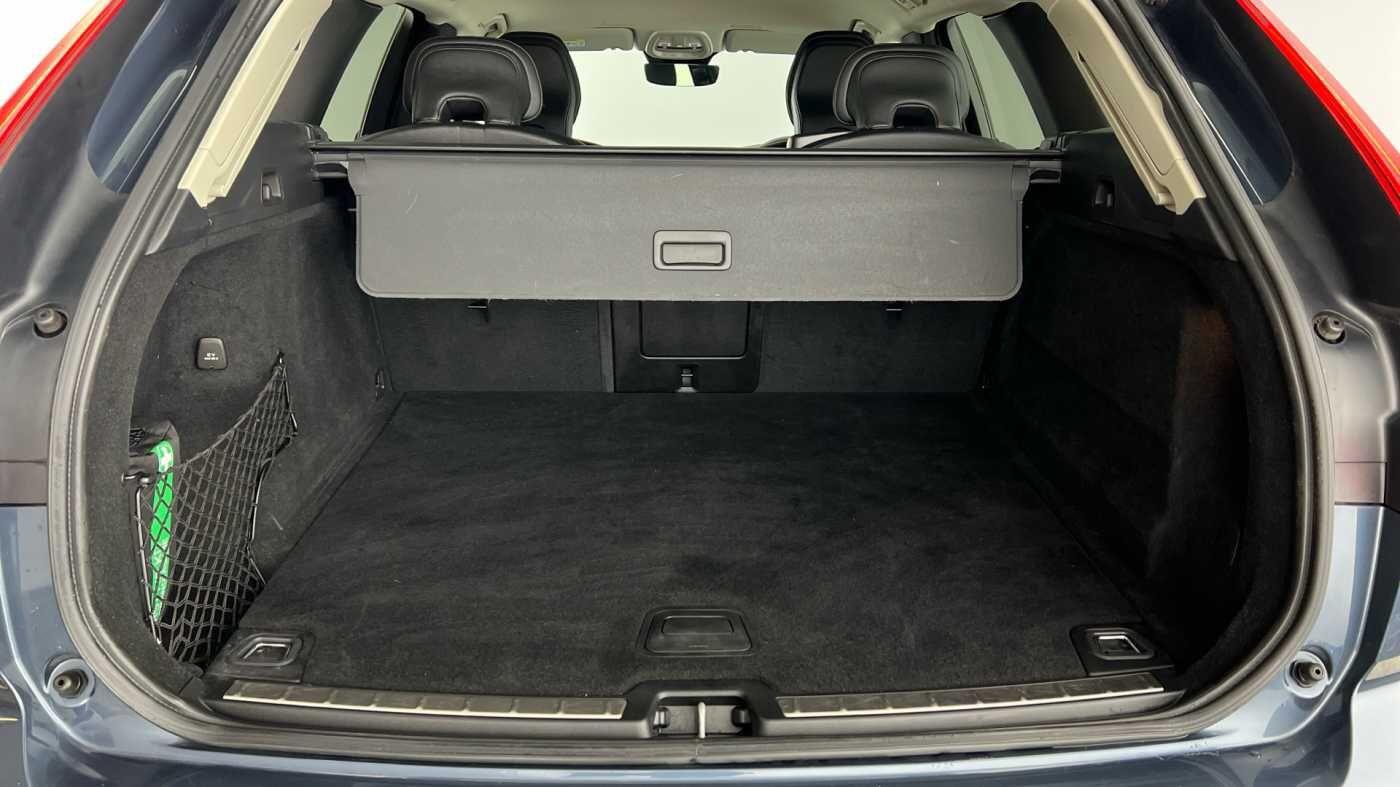 Used Volvo XC60 2021 for sale - 77305700: Photo 16