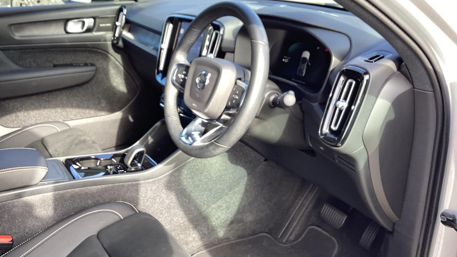 Used Volvo C40 2022 for sale - 77994394: Photo 4