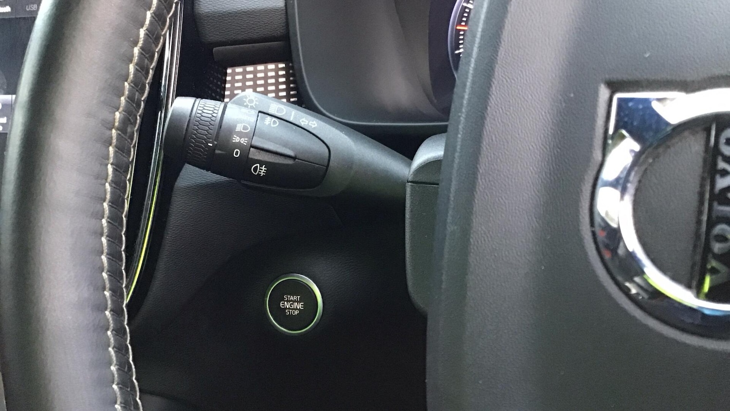 Used Volvo XC40 2018 for sale - 77253761: Photo 26