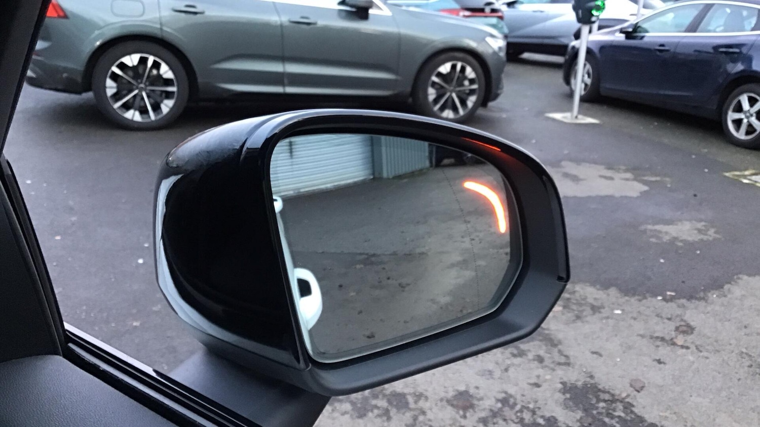 Used Volvo XC40 2018 for sale - 77253761: Photo 31