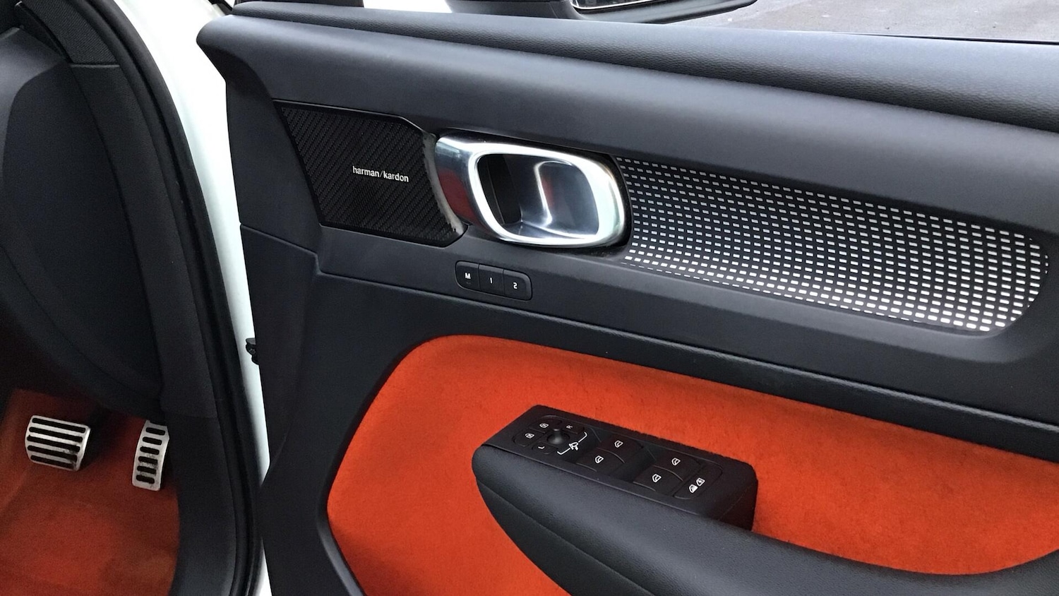 Used Volvo XC40 2018 for sale - 77253761: Photo 32