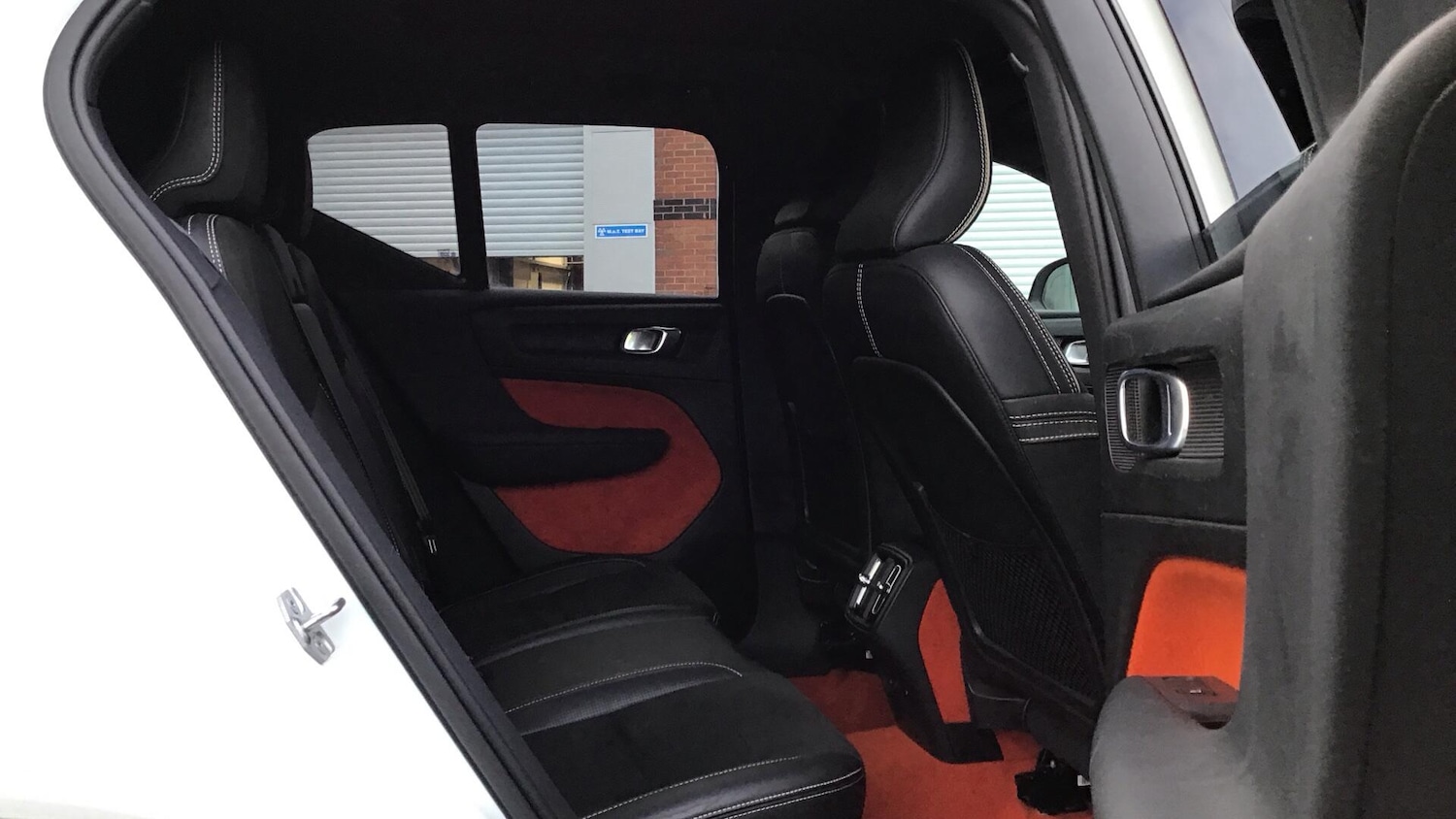 Used Volvo XC40 2018 for sale - 77253761: Photo 6