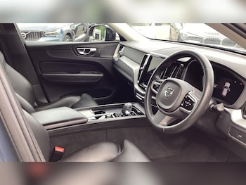 Used Volvo XC60 2022 for sale - 78772547: Photo