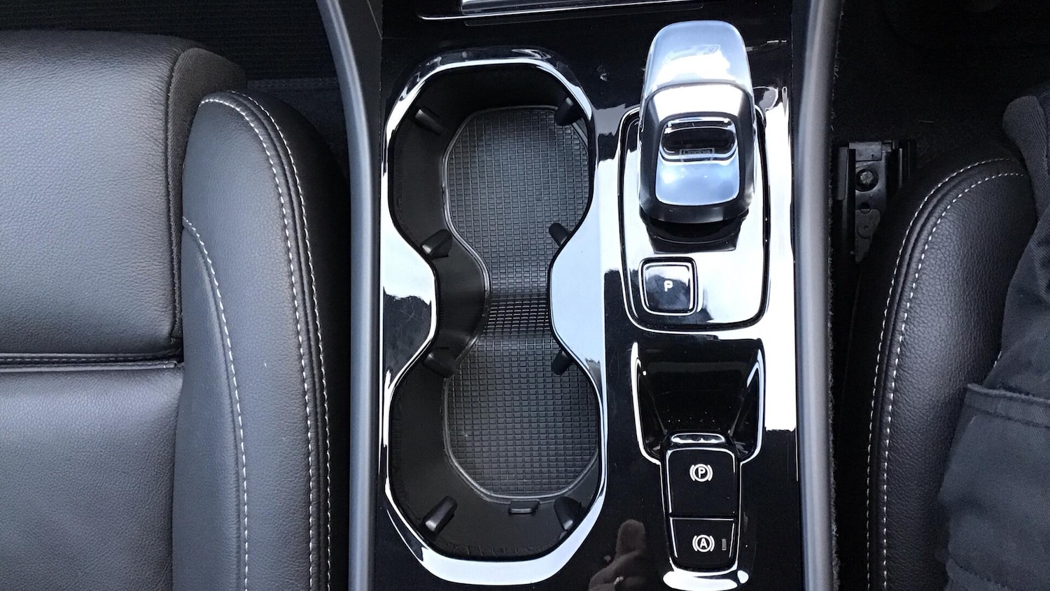 Used Volvo XC40 2024 for sale - 76701962: Photo 16