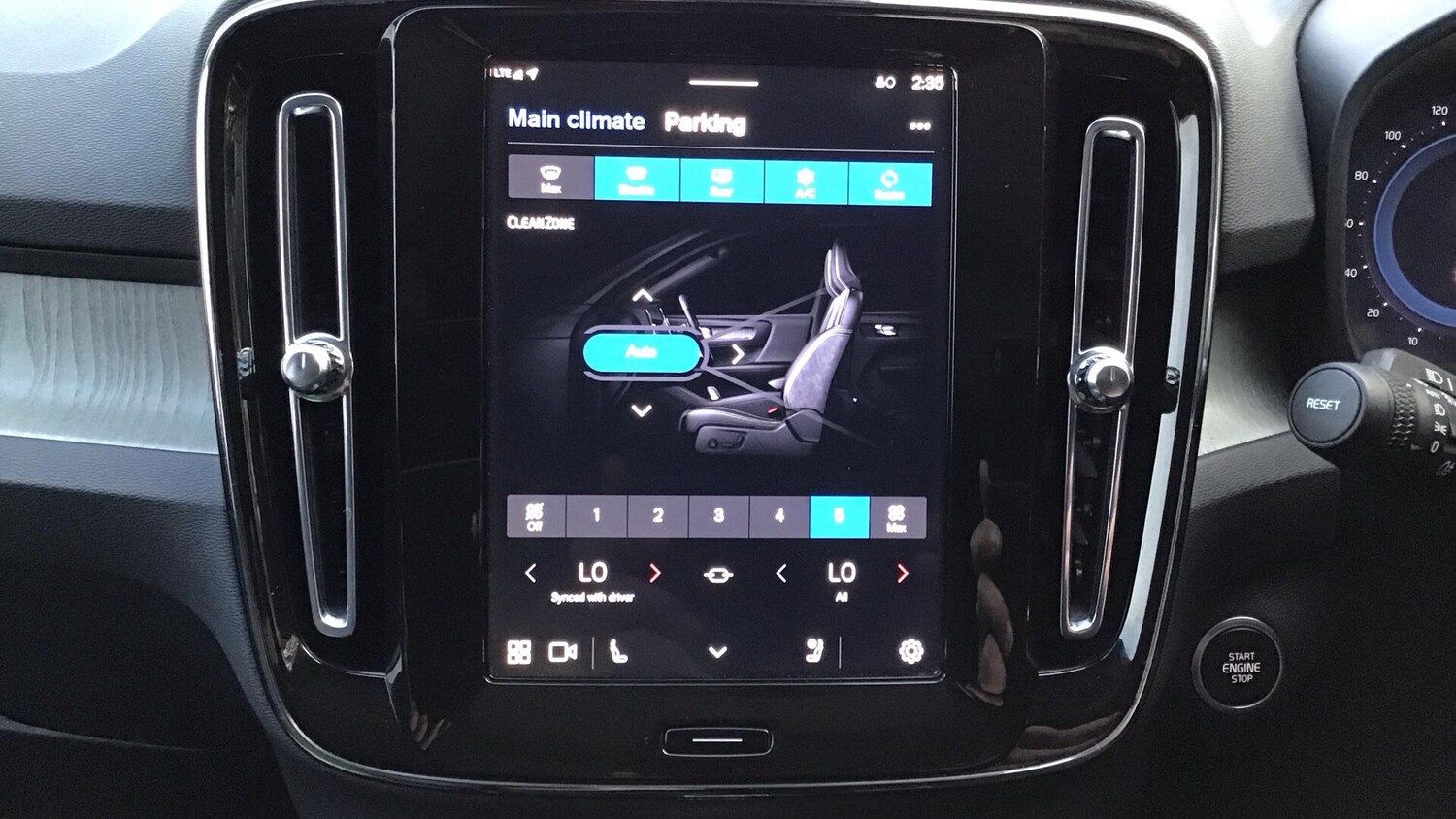 Used Volvo XC40 2024 for sale - 76701962: Photo 19