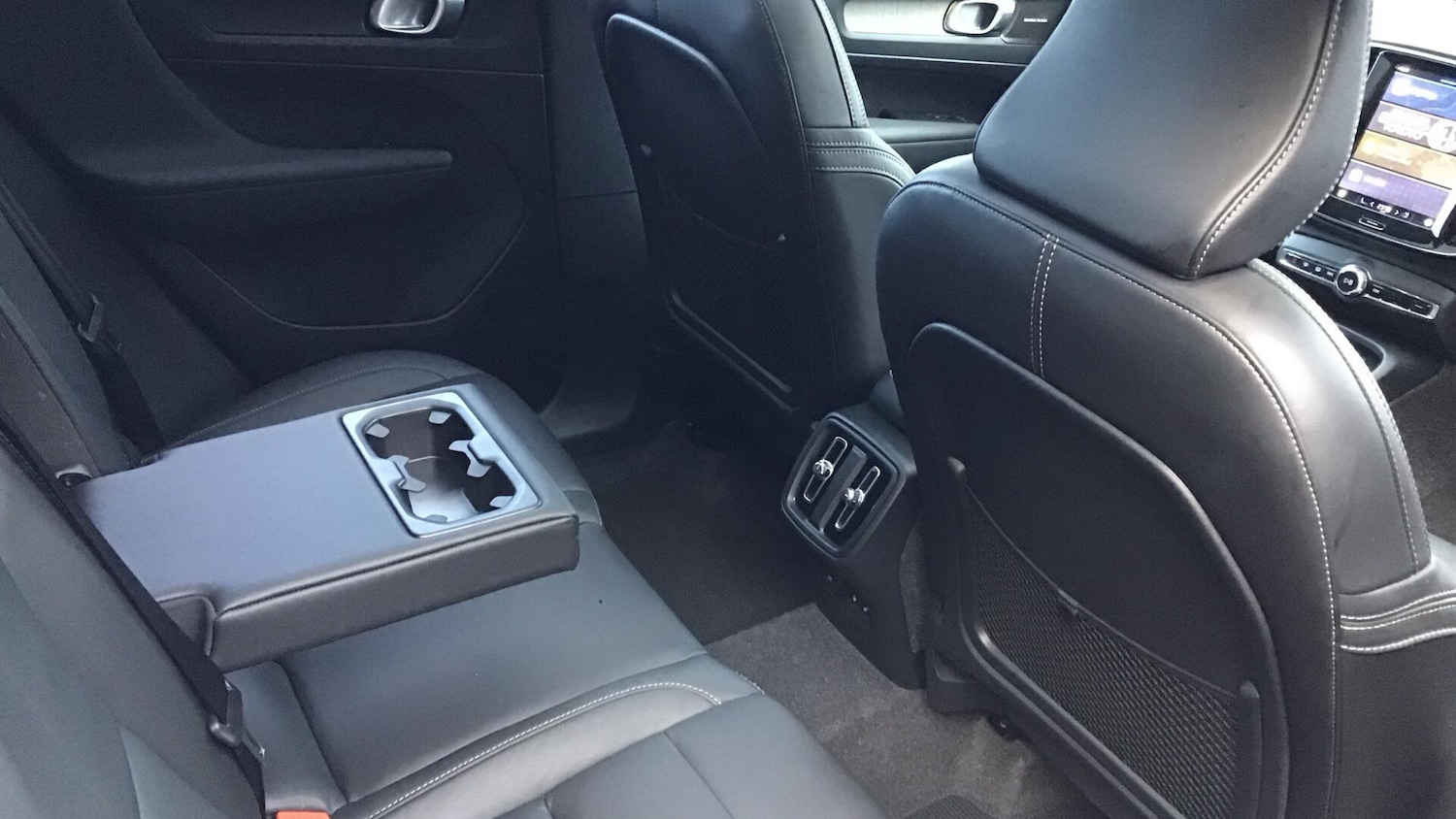 Used Volvo XC40 2024 for sale - 76701962: Photo 38