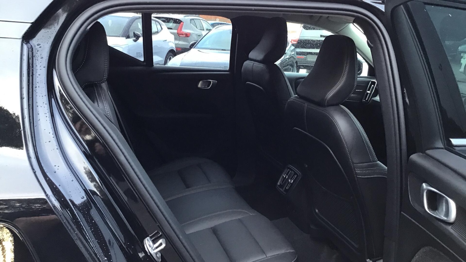 Used Volvo XC40 2024 for sale - 76701962: Photo 6