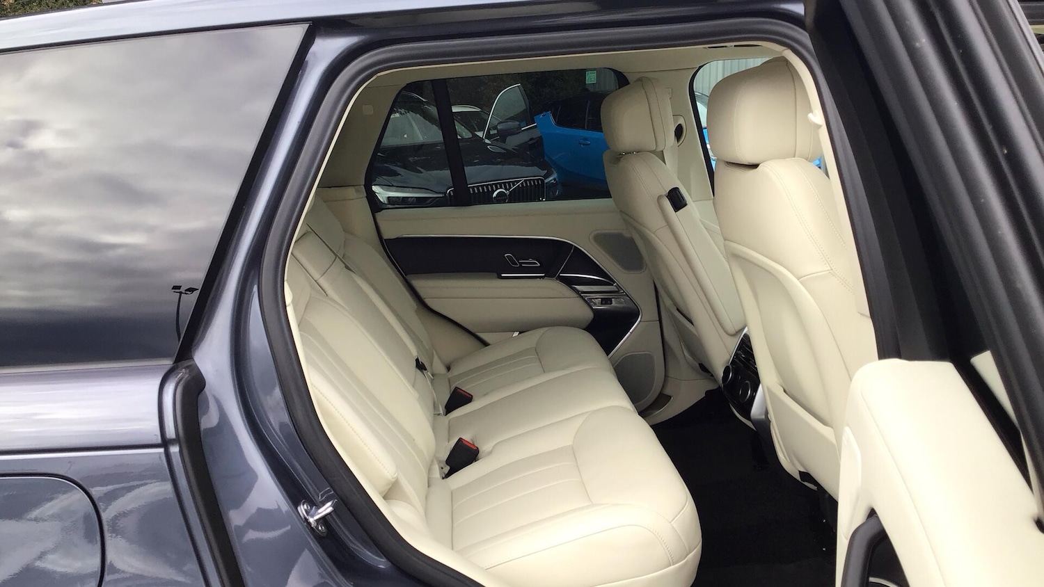 Used Land Rover Range Rover 2024 for sale - 76337445: Photo 6