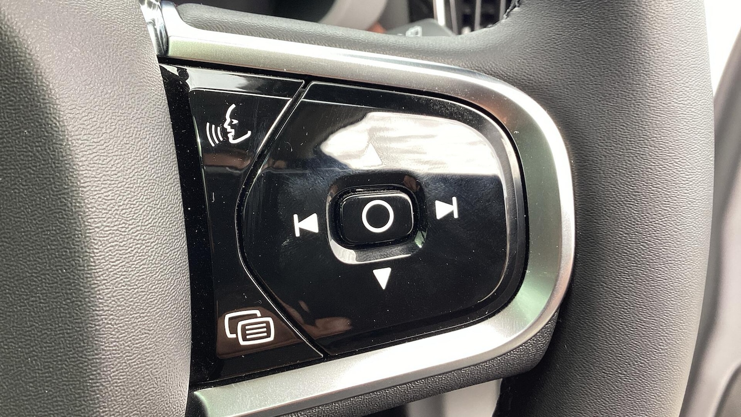 Used Volvo XC60 2025 for sale - 76613412: Photo 19