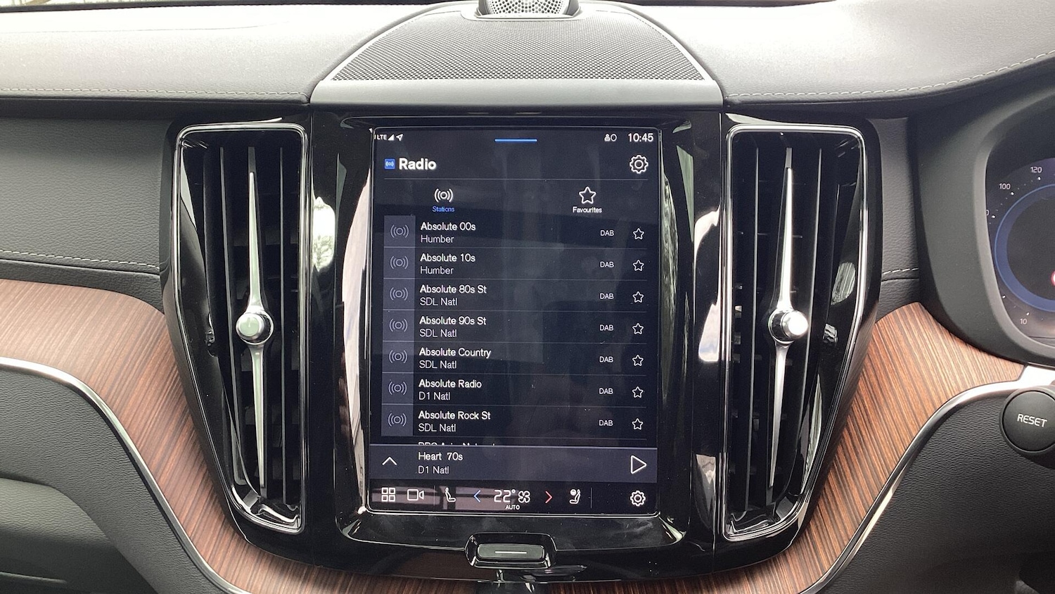 Used Volvo XC60 2025 for sale - 76613412: Photo 30