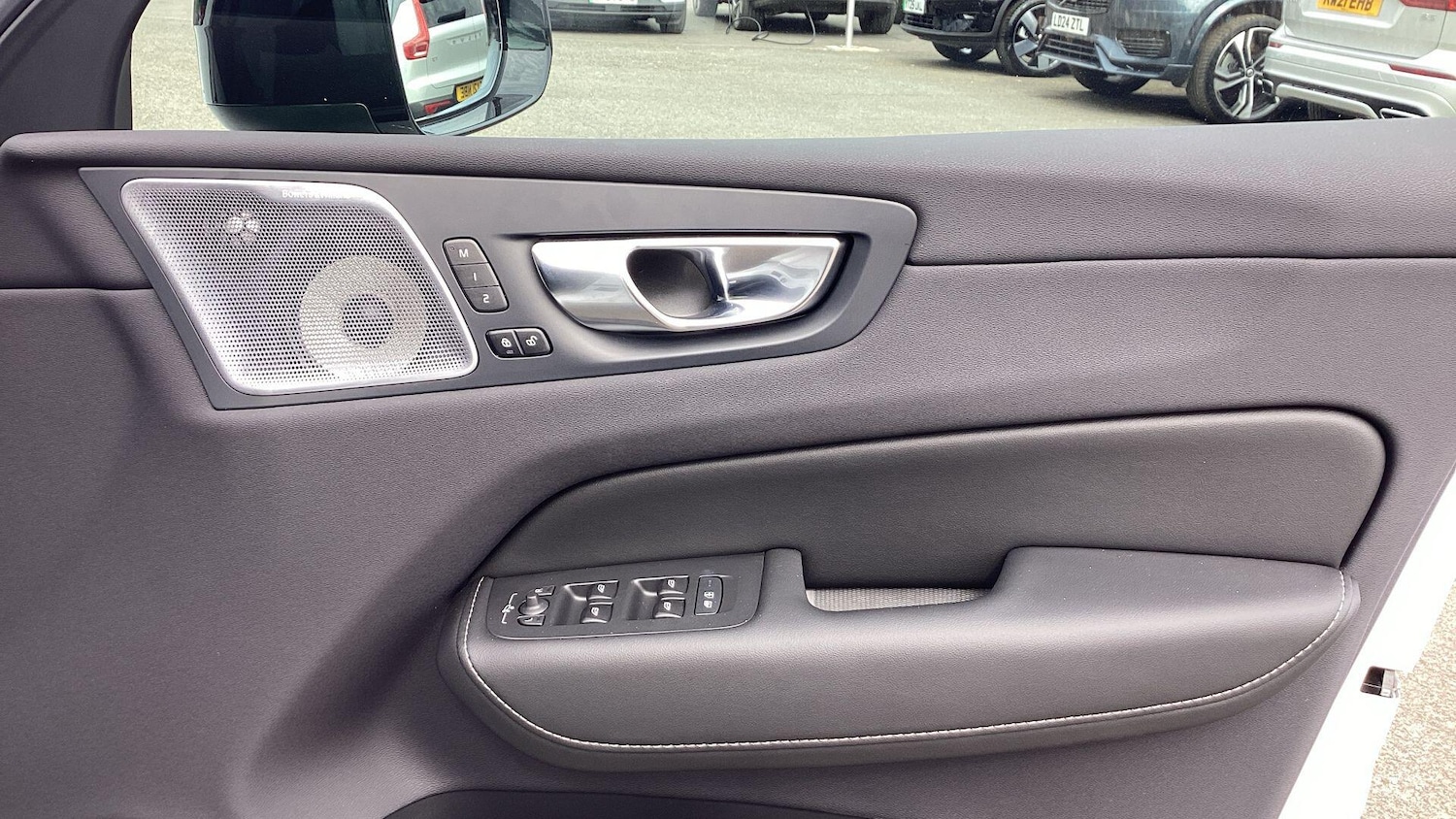 Used Volvo XC60 2025 for sale - 76613412: Photo 56