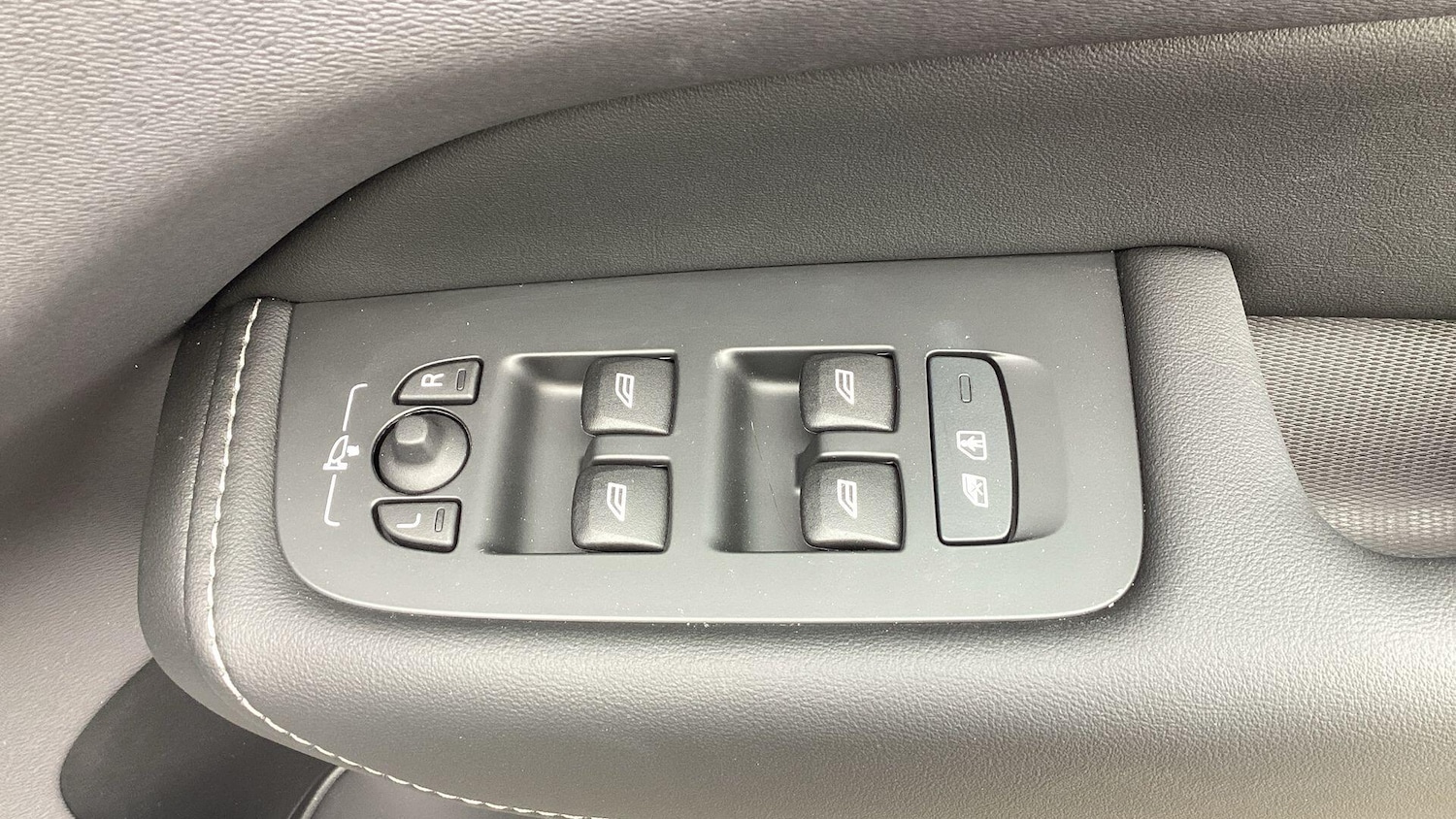 Used Volvo XC60 2025 for sale - 76613412: Photo 69