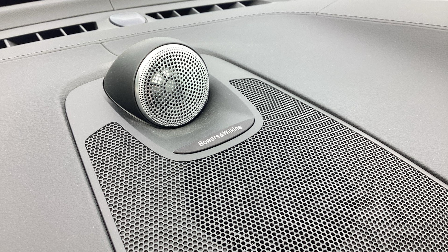 Used Volvo XC60 2025 for sale - 76613412: Photo 87