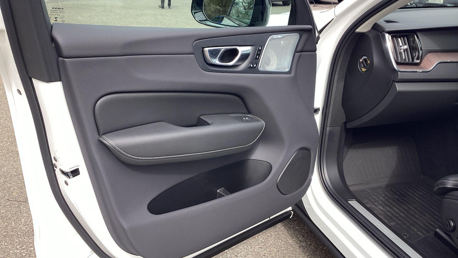 Used Volvo XC60 2025 for sale - 76613412: Photo 88