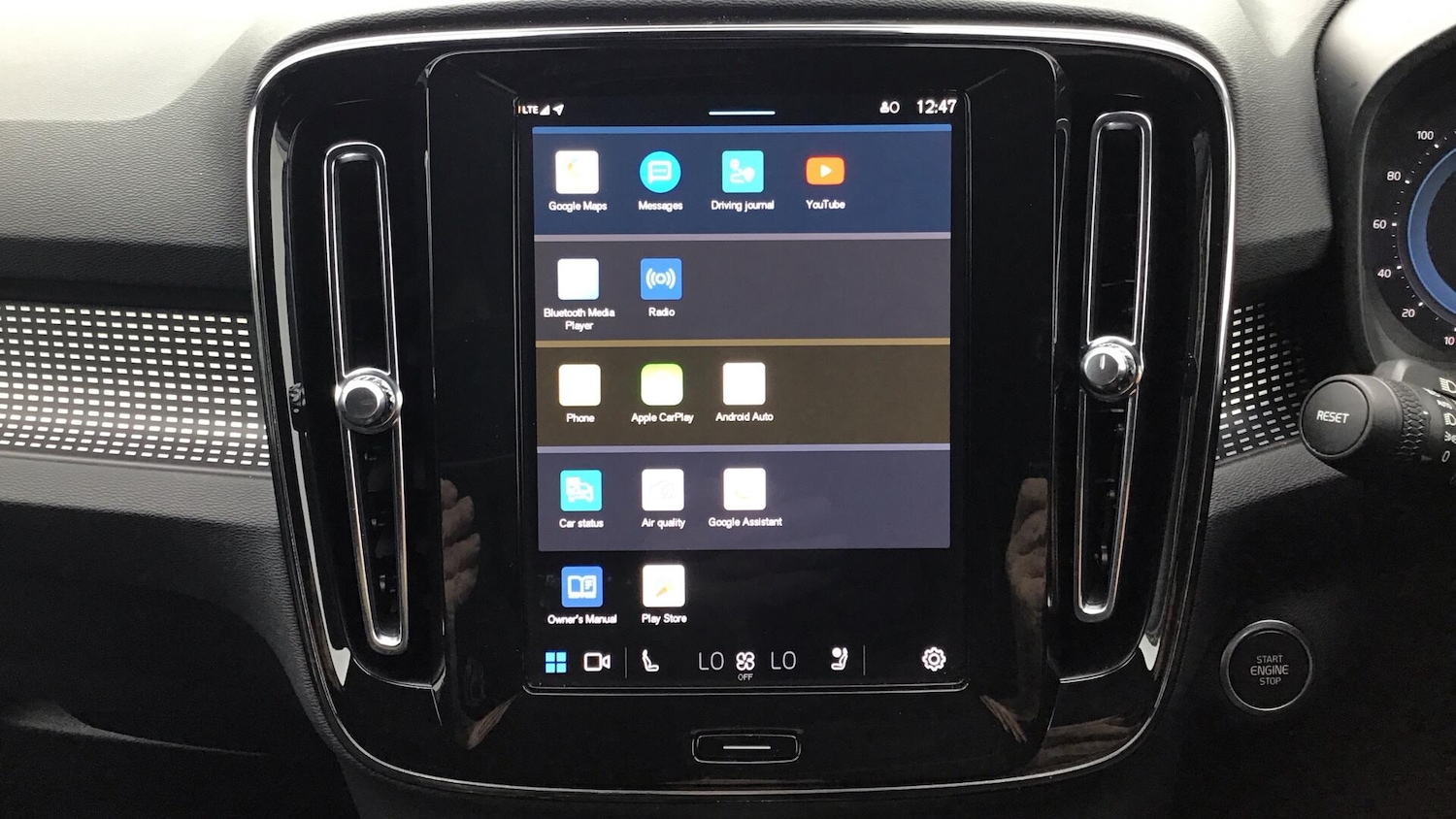 Used Volvo XC40 2024 for sale - 76753206: Photo 12