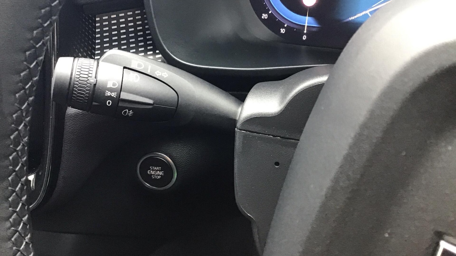 Used Volvo XC40 2024 for sale - 76753206: Photo 22