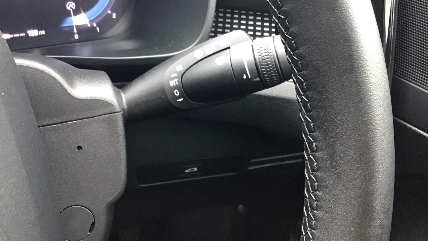 Used Volvo XC40 2024 for sale - 76753206: Photo 24