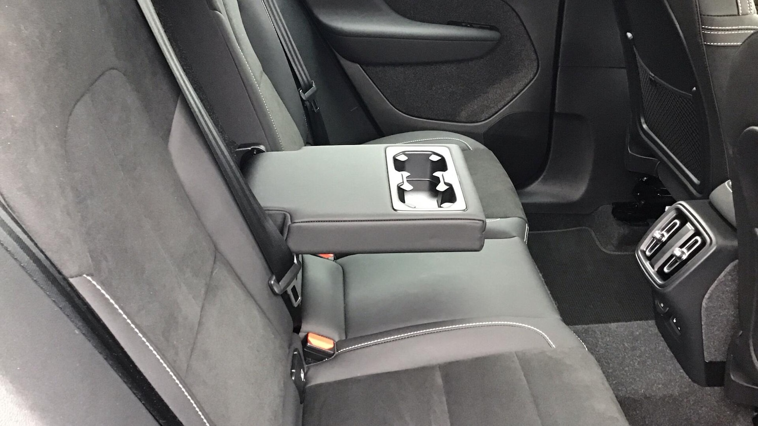 Used Volvo XC40 2024 for sale - 76753206: Photo 35