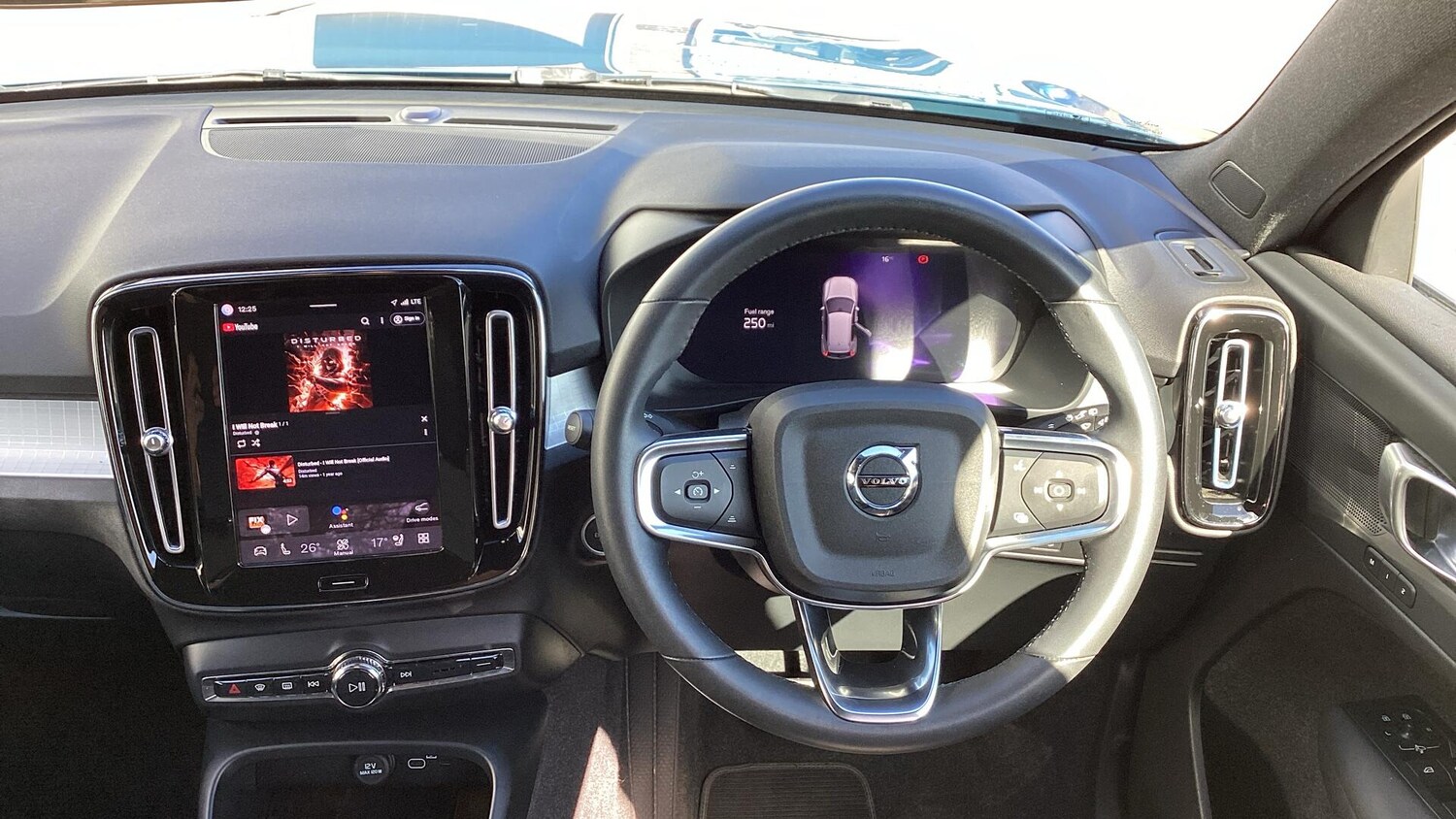 Used Volvo XC40 2023 for sale - 78072027: Photo 10