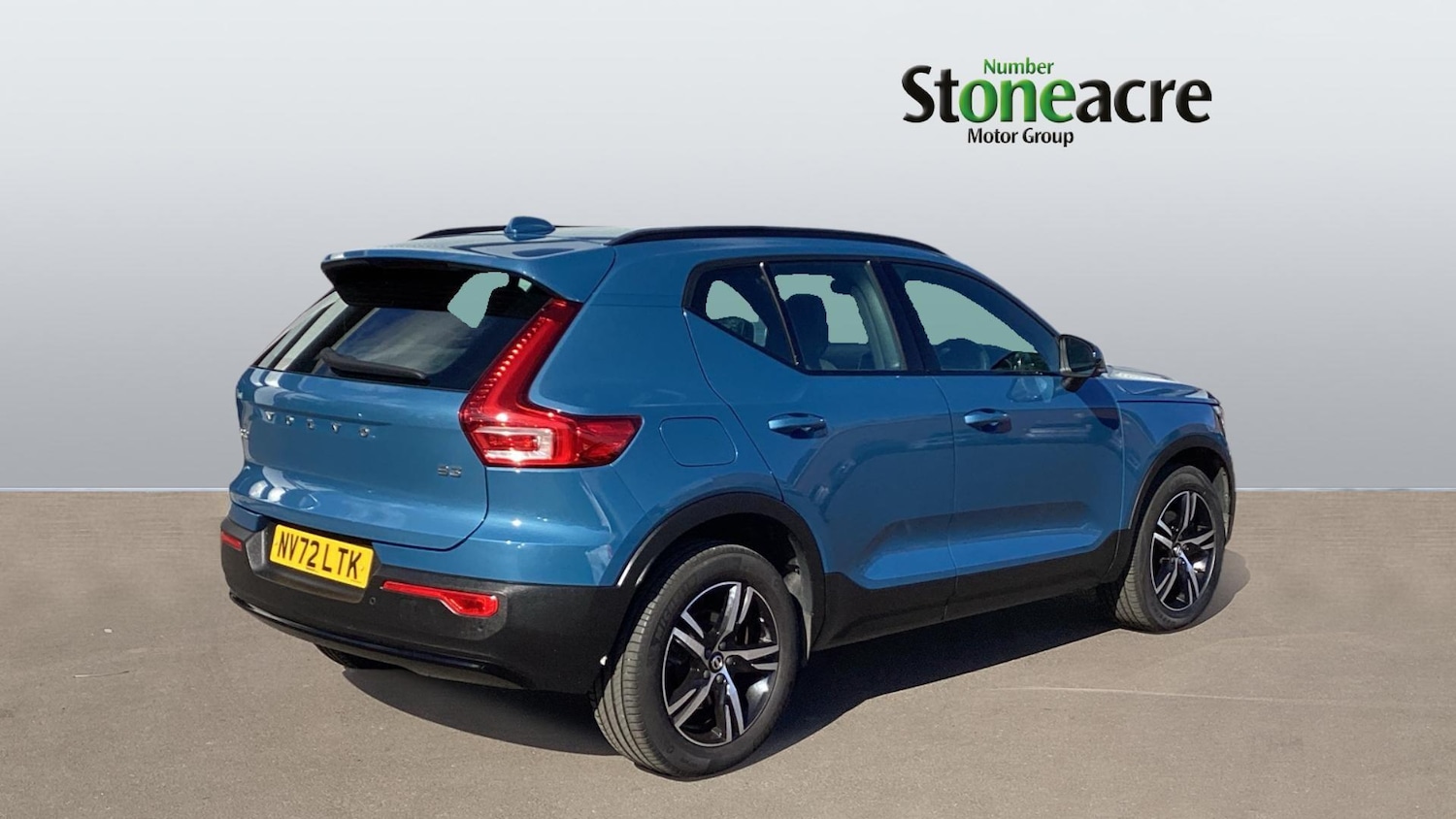 Used Volvo XC40 2023 for sale - 78072027: Photo 2