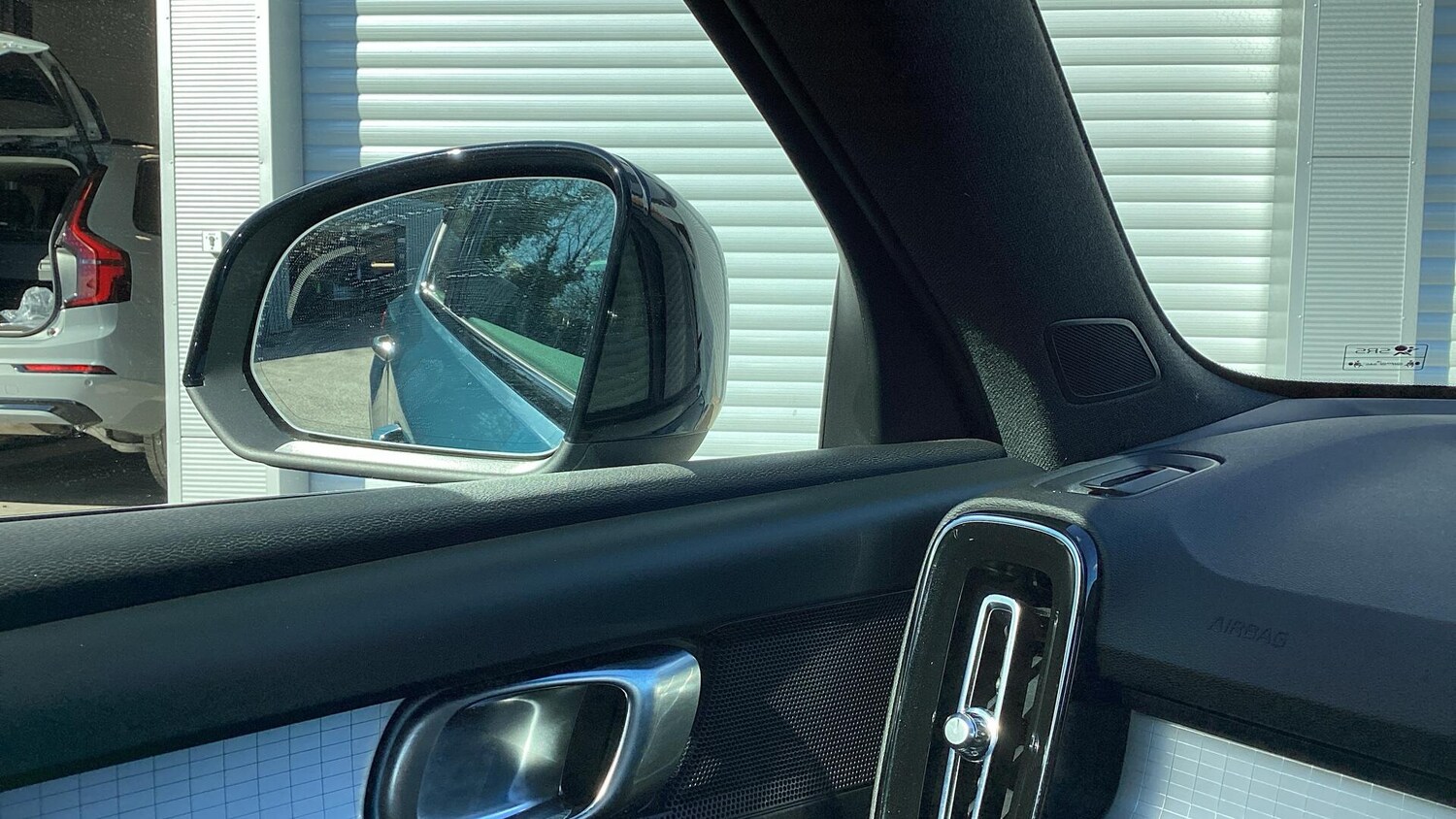 Used Volvo XC40 2023 for sale - 78072027: Photo 22