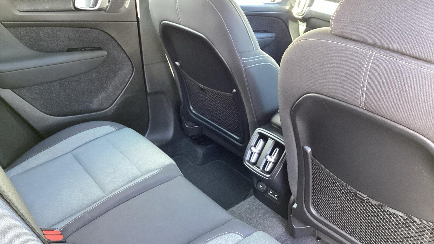 Used Volvo XC40 2023 for sale - 78072027: Photo 35