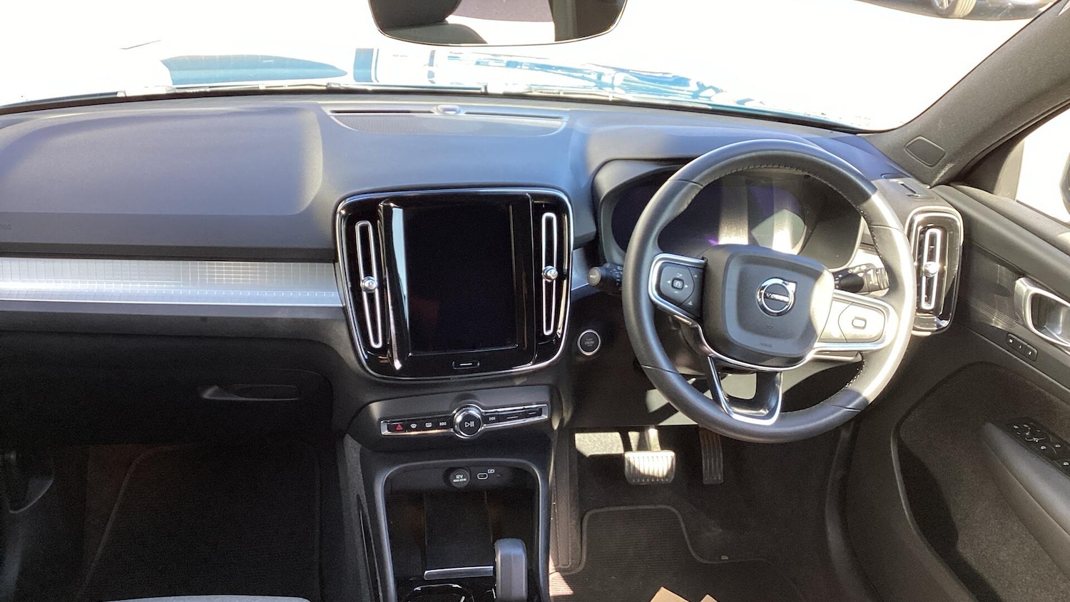 Used Volvo XC40 2023 for sale - 78072027: Photo 5