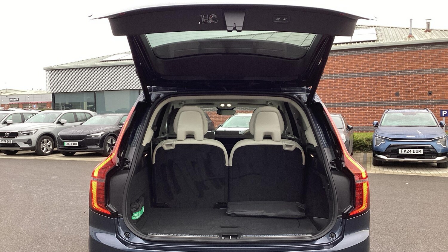 Used Volvo XC90 2026 for sale - 77683603: Photo 13