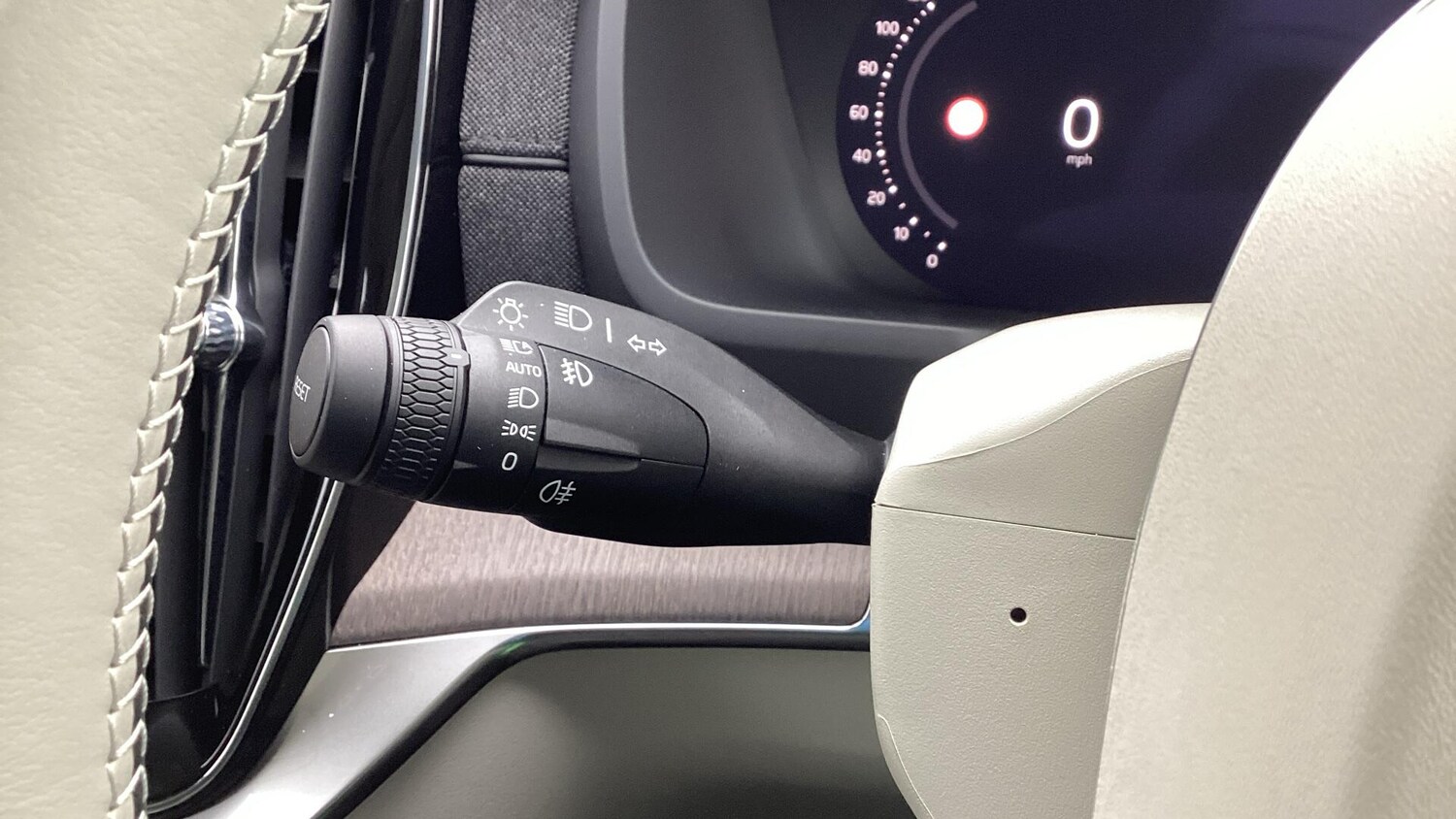 Used Volvo XC90 2026 for sale - 77683603: Photo 28