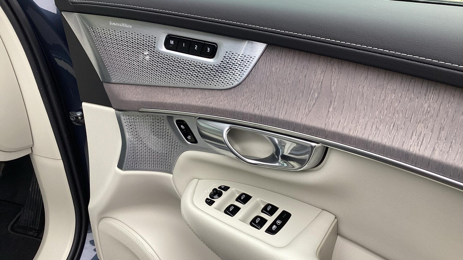 Used Volvo XC90 2026 for sale - 77683603: Photo 36