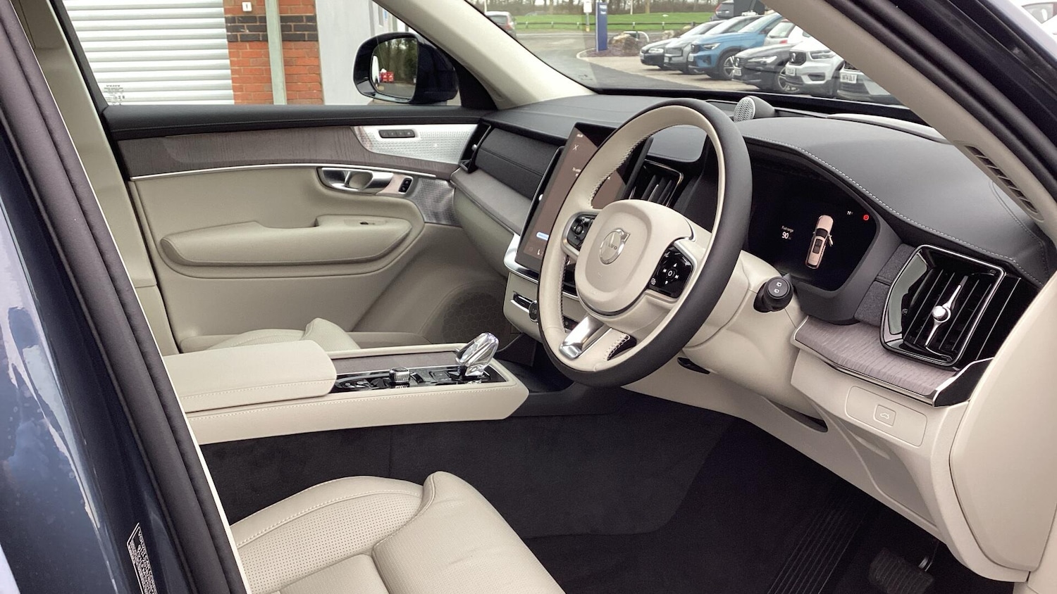 Used Volvo XC90 2026 for sale - 77683603: Photo 4