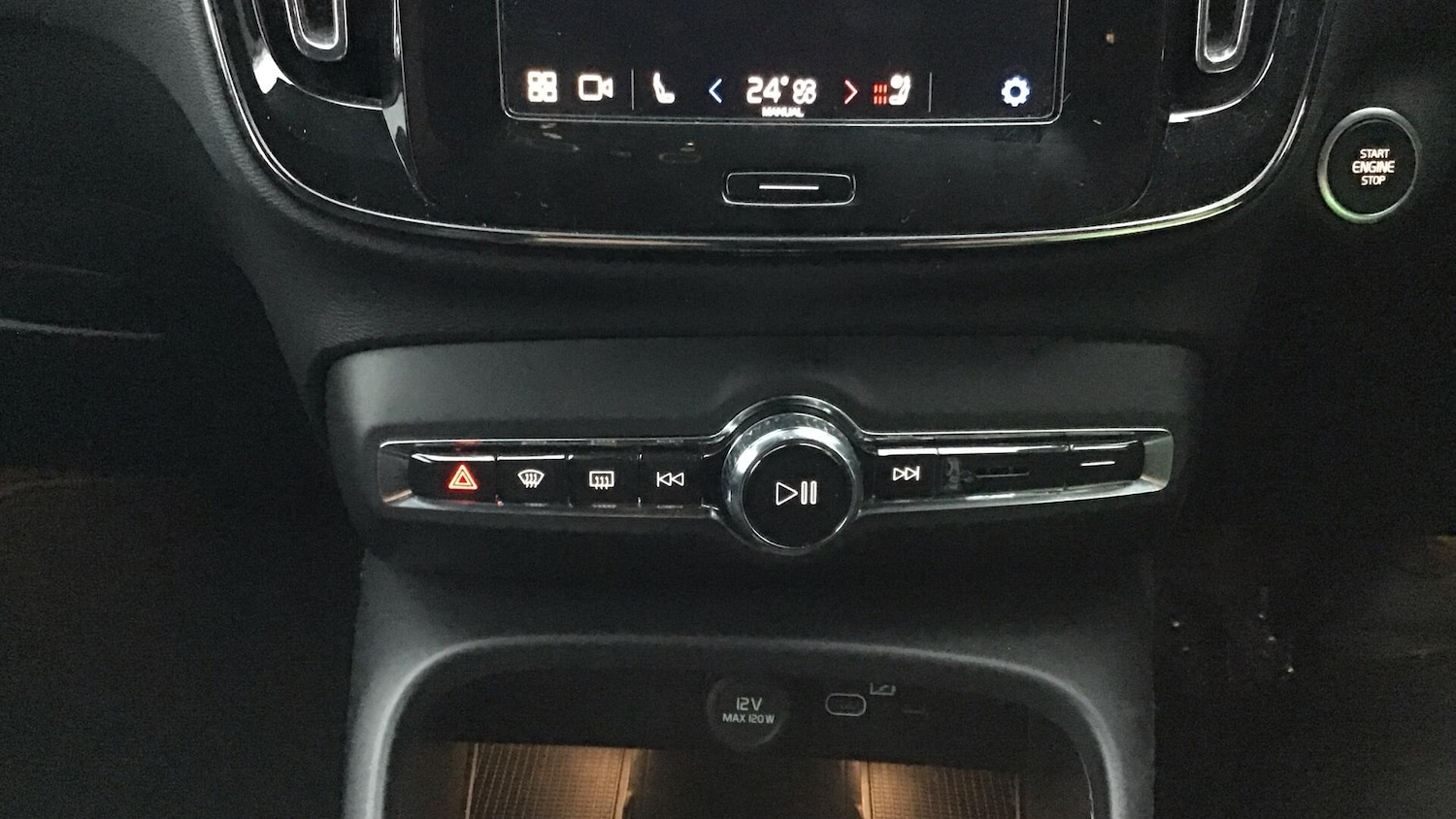 Used Volvo XC40 2025 for sale - 77101966: Photo 17