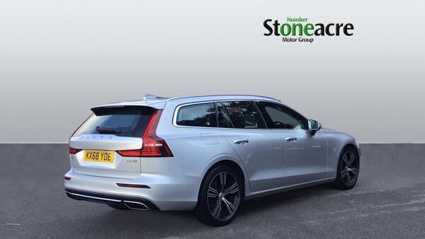 Used Volvo V60 2018 for sale - 76336188: Photo 2