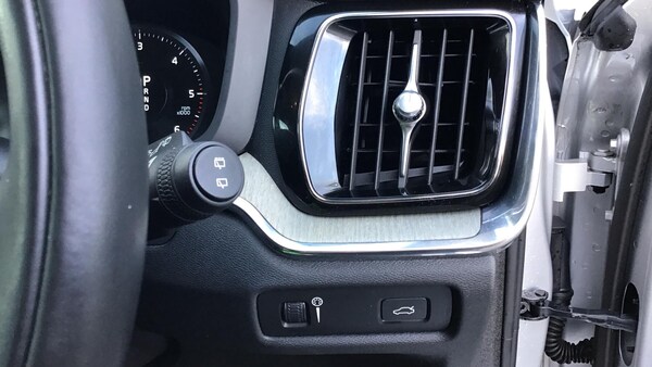 Used Volvo V60 2018 for sale - 76336188: Photo 34